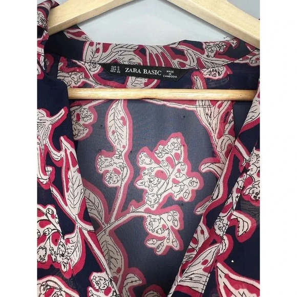ZARA Sheer Studded FLORAL PRINT BLOUSE Button Down Pullover Career Top Sz Small - Picture 3 of 10